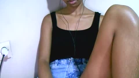 Snapshot of prettiethalia chatting on 01/31/26, 07:11 prettiethalia online show from 01/31/26, 07:11