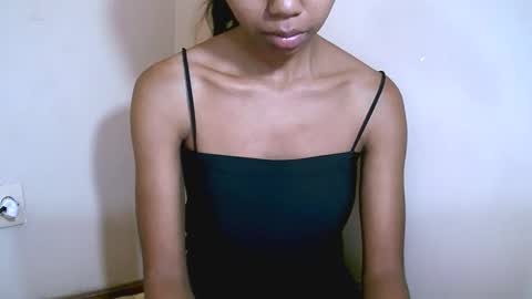 Snapshot of prettiethalia chatting on 02/21/26, 09:54 prettiethalia online show from 02/21/26, 09:54