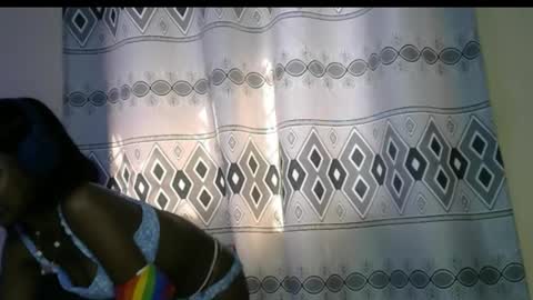 pretty__lisa online show from 11/03/25, 12:06