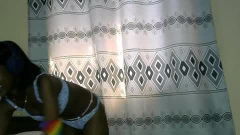 pretty__lisa online show from 12/23/25, 06:44