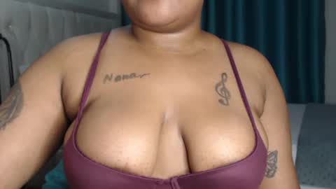 Snapshot of pretty_annah chatting on 06/21/26, 01:52 Annah online show from 06/21/26, 01:52