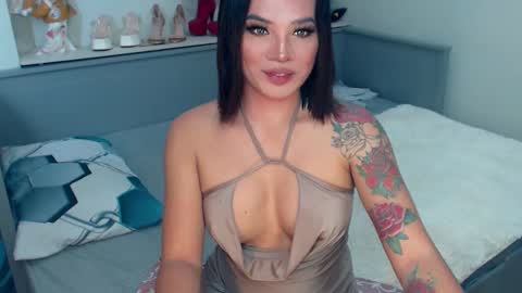 Snapshot of pretty_arielts chatting on 01/10/25, 01:21 ARIEL online show from 01/10/25, 01:21