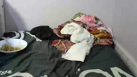 pretty_barbz online show from 03/09/25, 07:48