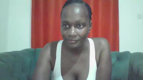 Snapshot of pretty_beib chatting on 03/11/25, 05:46 Karol online show from 03/11/25, 05:46