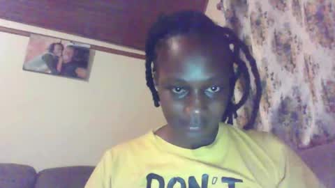 Snapshot of pretty_beib chatting on 04/08/26, 06:30 Karol online show from 04/08/26, 06:30