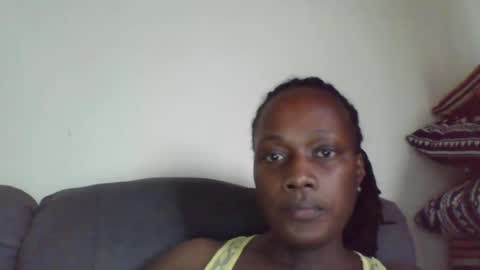 Snapshot of pretty_beib chatting on 05/12/26, 09:50 Karol online show from 05/12/26, 09:50
