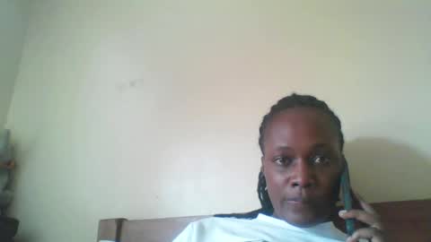 Snapshot of pretty_beib chatting on 05/19/26, 06:20 Karol online show from 05/19/26, 06:20