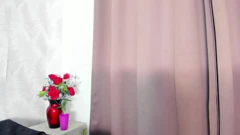 Snapshot of pretty_bigboobs_ chatting on 02/25/25, 02:03 Carla online show from 02/25/25, 02:03