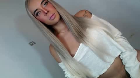 pretty_cloeh online show from 05/11/26, 04:51