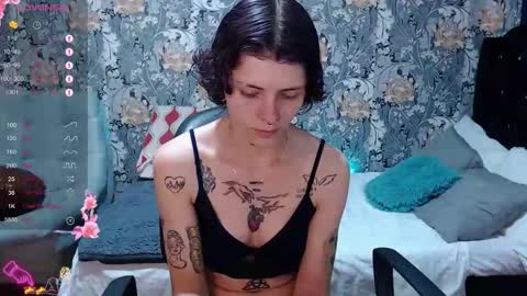 pretty_cristal22 online show from 05/29/26, 02:15