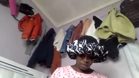 pretty_curvy99 online show from 03/02/26, 07:32