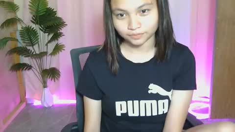 pretty_dharryhann online show from 12/05/25, 02:31