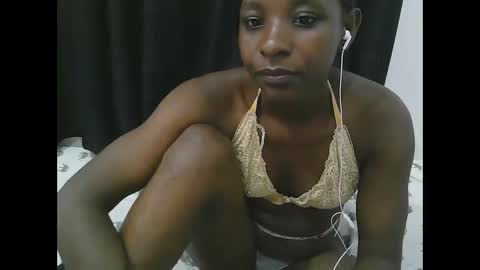 pretty online show from 04/15/26, 12:01