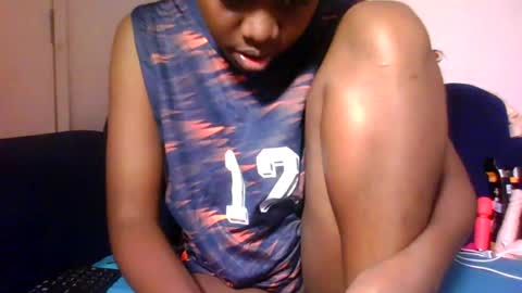 Snapshot of pretty_ebony23 chatting on 07/06/26, 10:12 chocolatebby90 online show from 07/06/26, 10:12