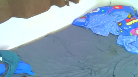 riri online show from 09/16/25, 01:45