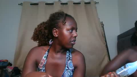 pretty_empress online show from 08/02/26, 07:01