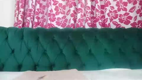 Maya online show from 12/30/24, 07:37