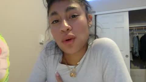 pretty_girl828687 online show from 01/07/26, 04:26