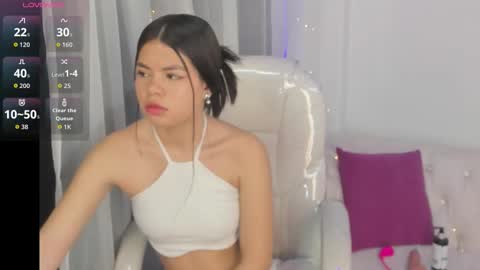 Snapshot of pretty_johnson_ chatting on 09/18/25, 12:29 pretty online show from 09/18/25, 12:29