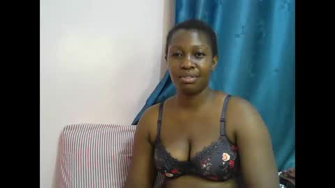 pretty_kylah online show from 10/01/25, 06:58