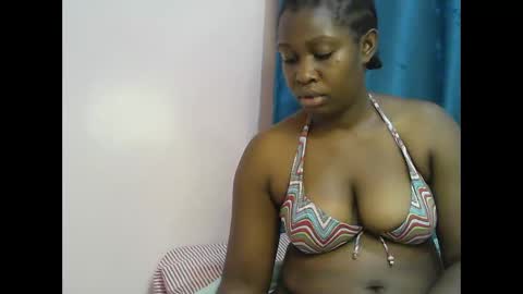 pretty_kylah online show from 10/12/25, 02:10
