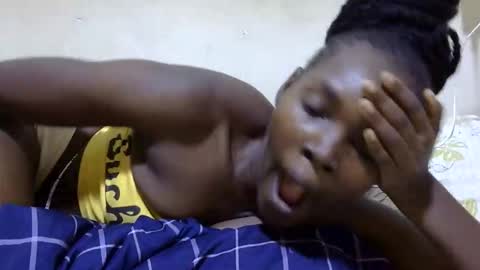 pretty_leila1 online show from 03/17/26, 07:50