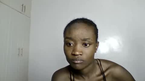 pretty luv1 online show from 02/25/26, 09:13