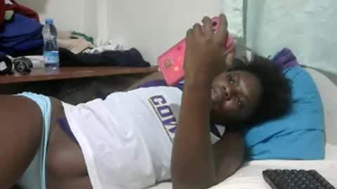 Snapshot of pretty_melan chatting on 06/03/26, 03:50 pretty_melan online show from 06/03/26, 03:50