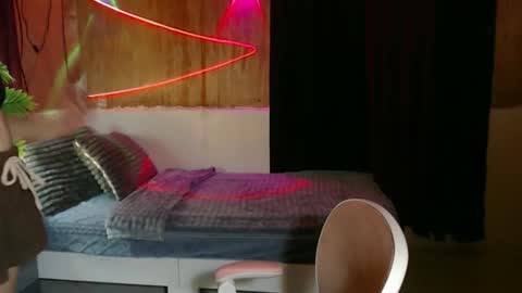 SAM online show from 12/05/25, 10:57