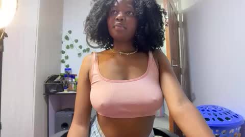 Pretty peaches online show from 03/05/26, 07:21