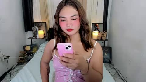 Snapshot of pretty_percy chatting on 06/09/26, 05:52 hi im percy online show from 06/09/26, 05:52