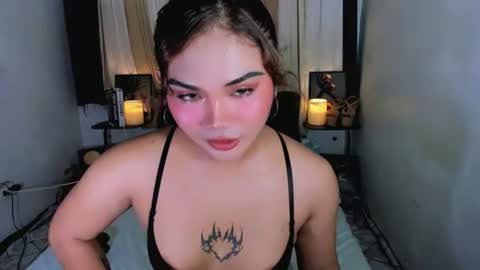 Snapshot of pretty_percy chatting on 06/10/26, 05:28 hi im percy online show from 06/10/26, 05:28