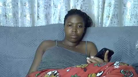 Snapshot of pretty_petite24 chatting on 03/07/26, 07:33 pretty_petite24 online show from 03/07/26, 07:33