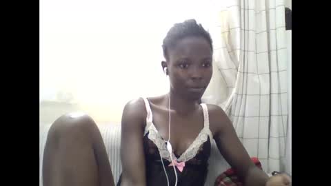 Snapshot of pretty_petite_ebony chatting on 06/07/26, 02:21 pretty_petite_ebony online show from 06/07/26, 02:21