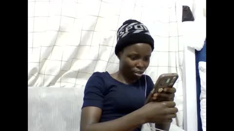 Snapshot of pretty_petite_ebony chatting on 06/09/26, 05:57 pretty_petite_ebony online show from 06/09/26, 05:57