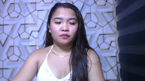 Snapshot of pretty_pharsa chatting on 07/14/26, 02:12 pretty_pharsa online show from 07/14/26, 02:12