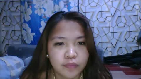 Snapshot of pretty_pharsa chatting on 07/19/26, 04:33 pretty_pharsa online show from 07/19/26, 04:33