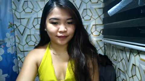 Snapshot of pretty_pharsa chatting on 07/27/26, 08:43 pretty_pharsa online show from 07/27/26, 08:43