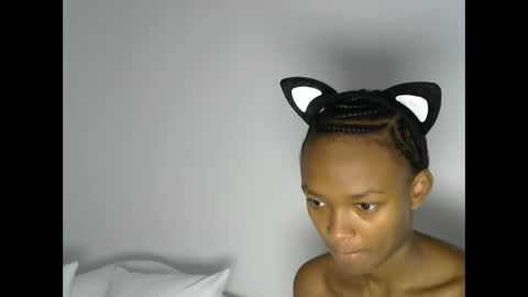 Snapshot of pretty_queennie chatting on 02/27/26, 11:10 Pretty doll online show from 02/27/26, 11:10