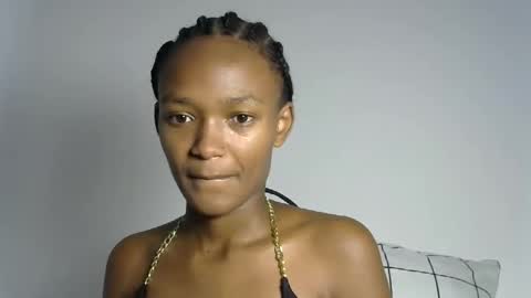 Snapshot of pretty_queennie chatting on 03/08/26, 10:46 Pretty doll online show from 03/08/26, 10:46