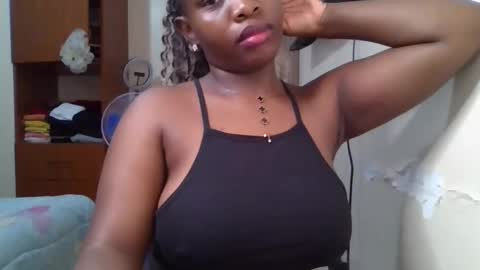 pretty_shila online show from 05/16/26, 08:22