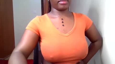 pretty_shila online show from 06/03/26, 12:46