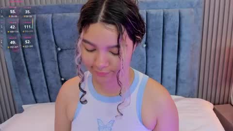 Snapshot of pretty_sunlight_ chatting on 05/21/26, 10:17 Daisy Flower online show from 05/21/26, 10:17