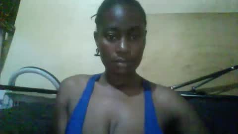 Snapshot of pretty_tiaana chatting on 06/09/26, 12:06 pretty_tiaana online show from 06/09/26, 12:06