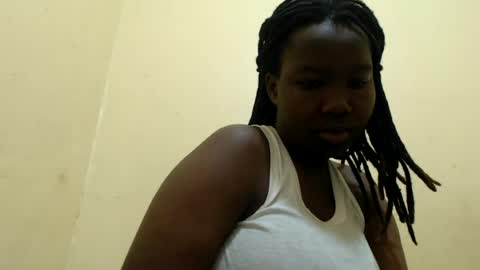 Snapshot of prettybabie12 chatting on 07/11/26, 04:43 prettybabie12 online show from 07/11/26, 04:43