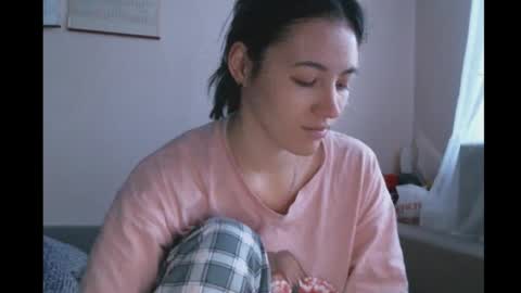 Snapshot of prettybella_7 chatting on 01/10/25, 05:15 Bella online show from 01/10/25, 05:15