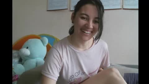 Snapshot of prettybella_7 chatting on 01/30/25, 11:33 Bella online show from 01/30/25, 11:33