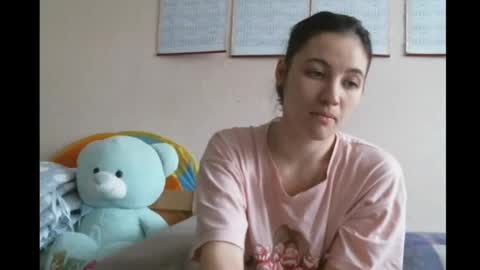 Snapshot of prettybella_7 chatting on 02/11/25, 09:31 Bella online show from 02/11/25, 09:31