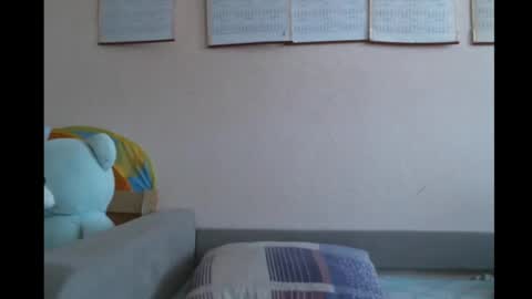 Snapshot of prettybella_7 chatting on 02/26/25, 10:04 Bella online show from 02/26/25, 10:04