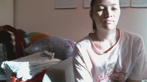 Snapshot of prettybella_7 chatting on 09/16/25, 04:46 Bella online show from 09/16/25, 04:46